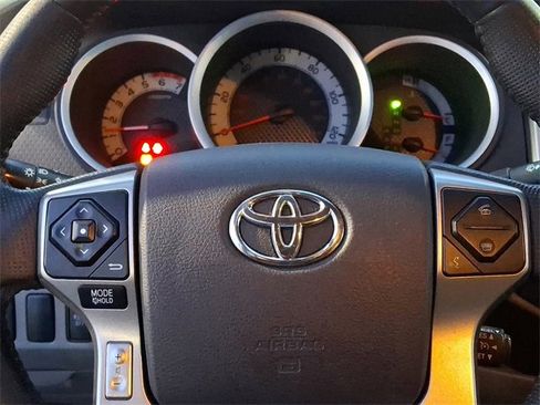 Used 2014 Toyota Tacoma 4x4 Double Cab image 24