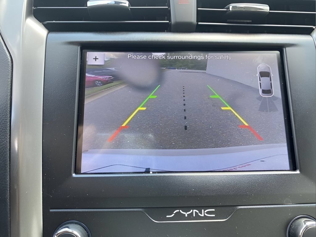 Used 2019 Ford Fusion SEL FWD image 18
