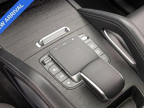 Used 2024 Mercedes-Benz GLE 350 4MATIC w/ AMG Line Exterior image 21