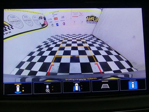 Used 2024 Buick Enclave Premium image 11