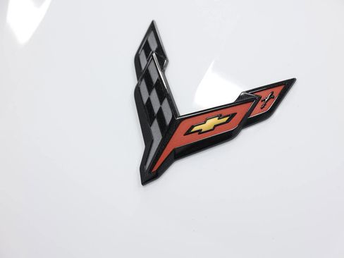 Used 2024 Chevrolet Corvette Stingray Preferred Cpe w/ 2LT image 7