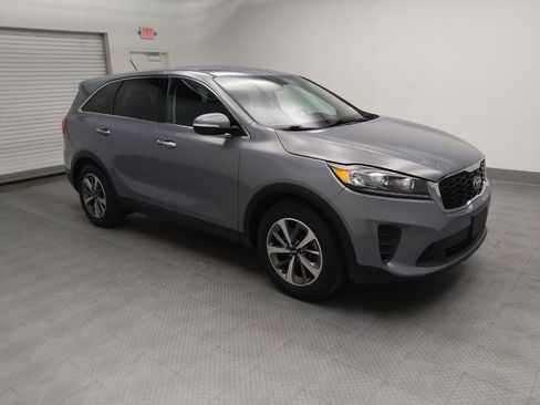 Used 2020 Kia Sorento LX image 11