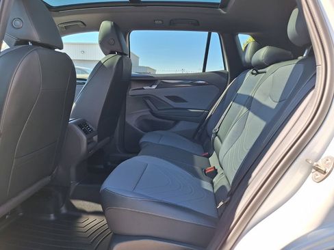 New 2026 Volkswagen Tiguan SE R-Line image 11