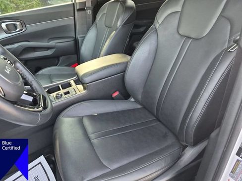 Used 2025 Kia Sorento EX AWD/4WD image 15