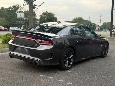 Used 2019 Dodge Charger Scat Pack w/ Plus Group RWD image 6