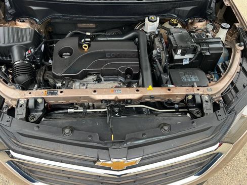 Used 2018 Chevrolet Equinox LT AWD/4WD image 39