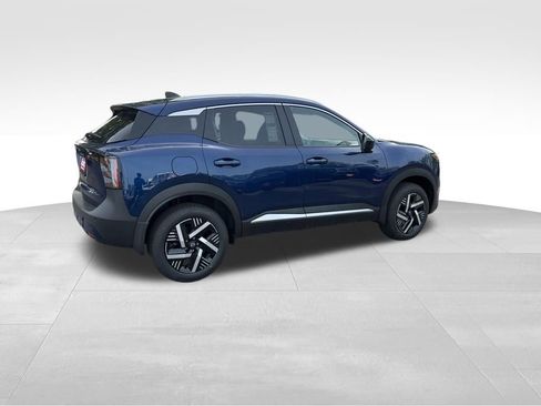 New 2026 Nissan Kicks SV image 4