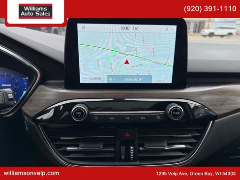 Used 2020 Ford Escape Titanium w/ Titanium Premium Package 2.0 image 3