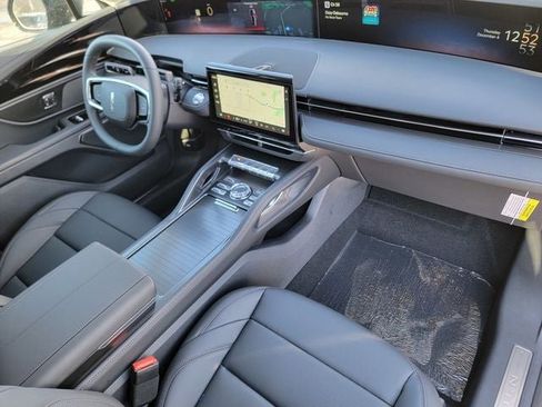 New 2026 Lincoln Nautilus Premier image 24