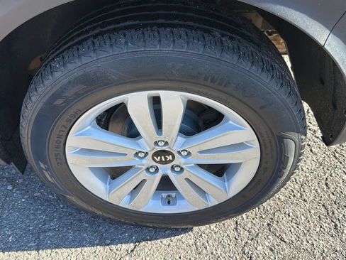 Used 2018 Kia Sportage LX FWD image 9