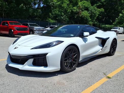 Used 2024 Chevrolet Corvette Z06 w/ Battery Protection Package RWD image 1