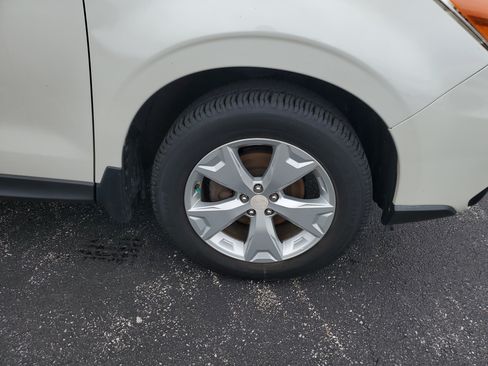 Used 2015 Subaru Forester 2.5i Premium w/ All-Weather Package AWD/4WD image 5