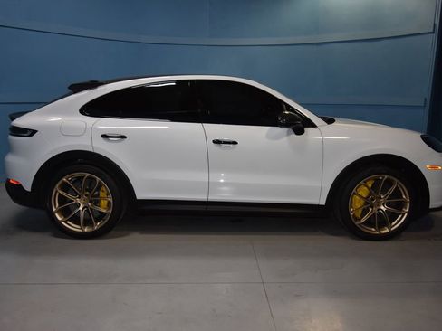 Certified 2024 Porsche Cayenne Turbo GT image 23