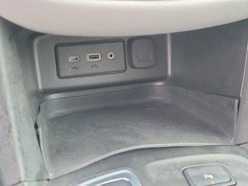 Used 2022 Chevrolet Equinox LT image 31