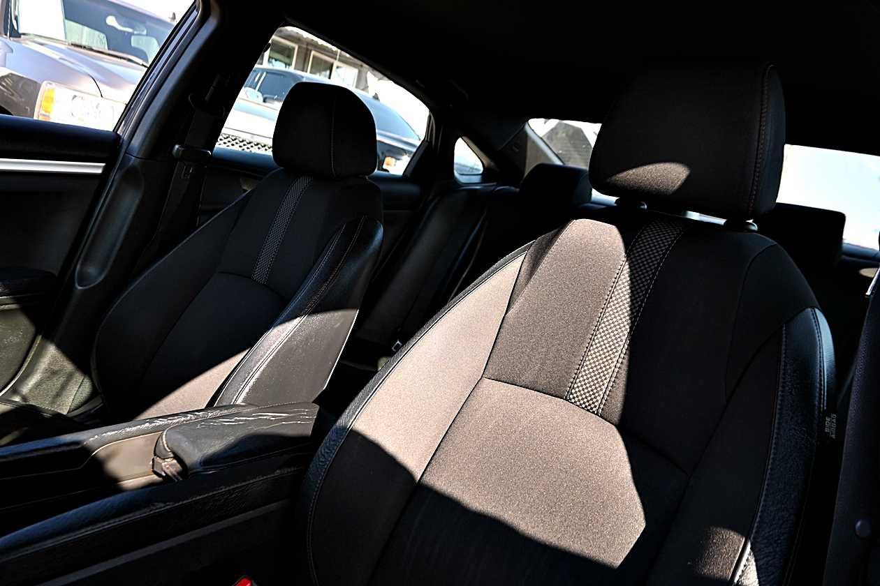 Used 2019 Honda Civic Sport image 13