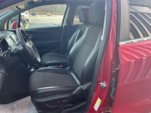 Used 2018 Buick Encore Sport Touring image 10