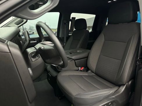 Used 2024 Chevrolet Silverado 1500 Custom image 13