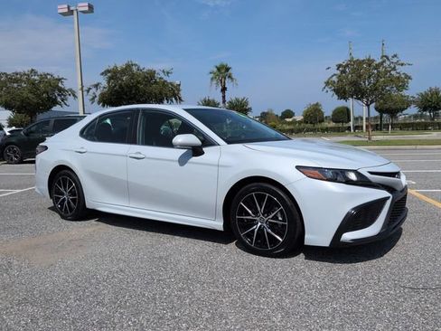 Certified 2023 Toyota Camry SE w/ Convenience Package FWD image 1