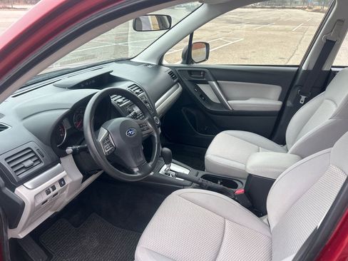 Used 2014 Subaru Forester 2.5i image 8