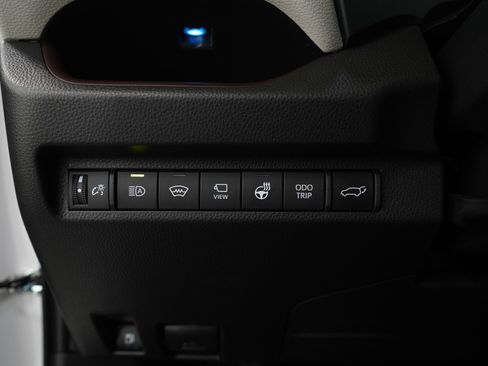 Used 2025 Toyota RAV4 Limited w/ Advanced Technology Package AWD/4WD image 27