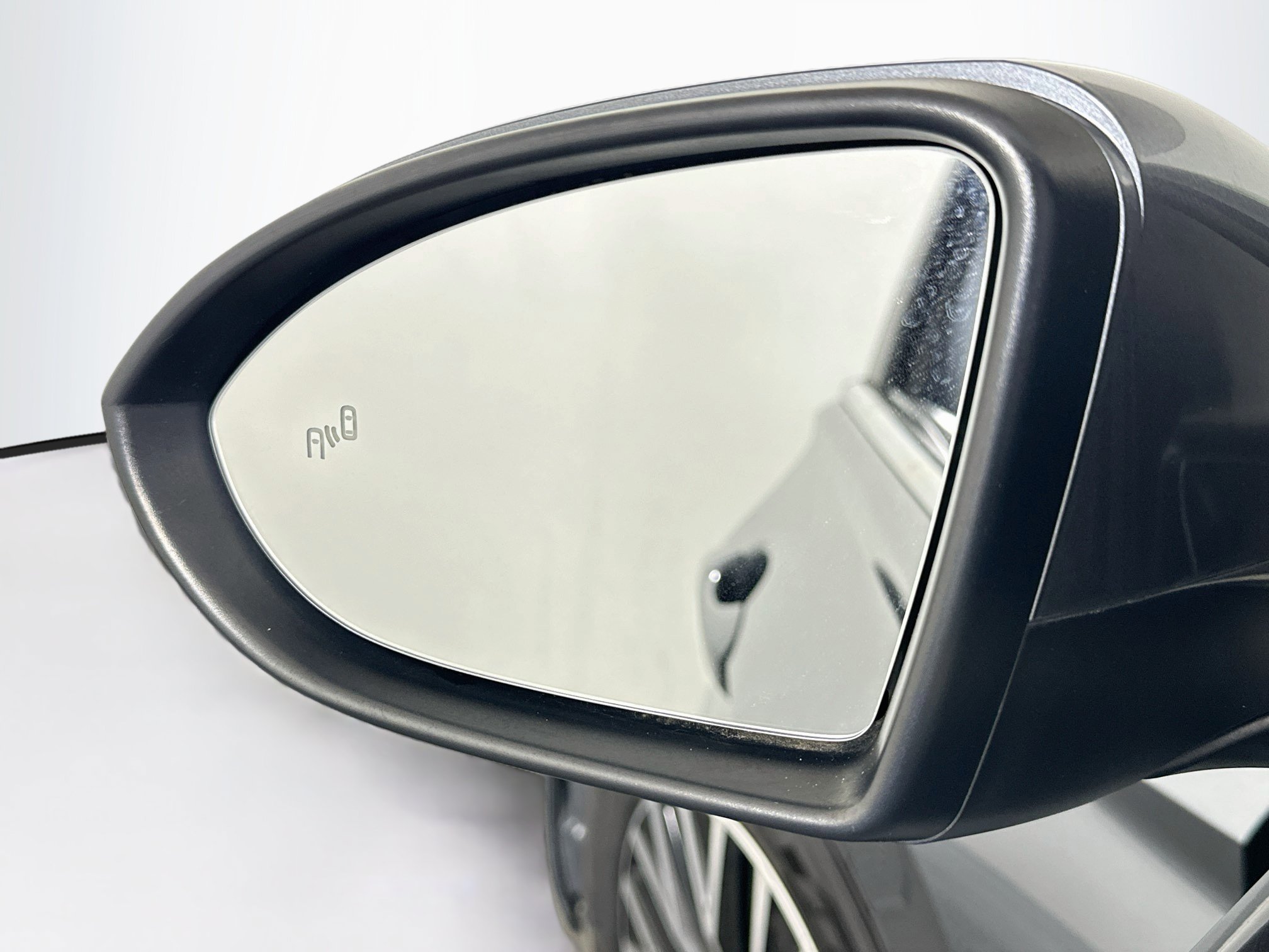 Used 2019 Volkswagen Jetta SE w/ Cold Weather Package FWD image 16