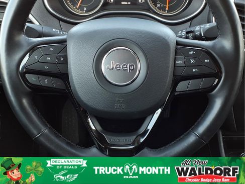 Used 2019 Jeep Cherokee Latitude Plus image 21