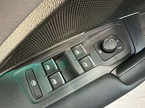 New 2026 Volkswagen Tiguan SE AWD/4WD image 13