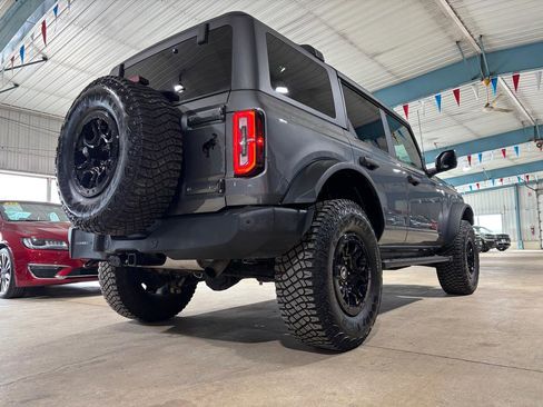 Used 2022 Ford Bronco Wildtrak image 7