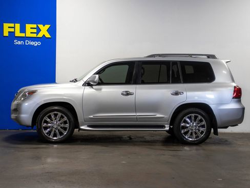 Used 2009 Lexus LX 570 4WD image 2