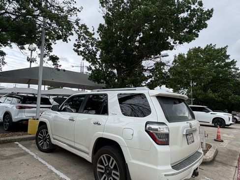 Used 2022 Toyota 4Runner Limited AWD/4WD image 13