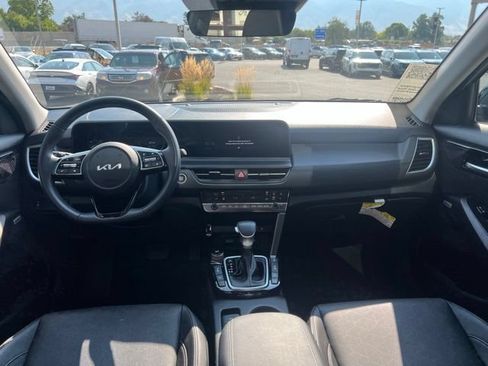 Used 2026 Kia Seltos SX w/ SX Sunroof Package AWD/4WD image 18
