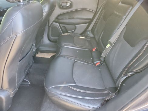 Used 2018 Jeep Compass Latitude AWD/4WD image 8