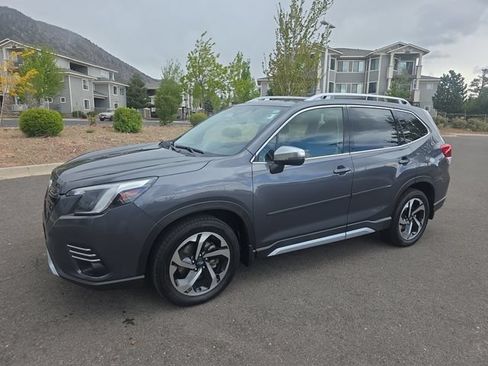 Used 2023 Subaru Forester Touring AWD/4WD image 7