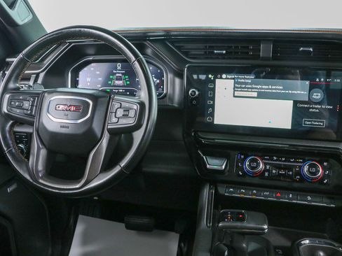 Used 2025 GMC Sierra 1500 AT4 w/ AT4 Preferred Package AWD/4WD image 18