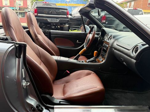 Used 2002 MAZDA MX-5 Miata SE RWD image 27