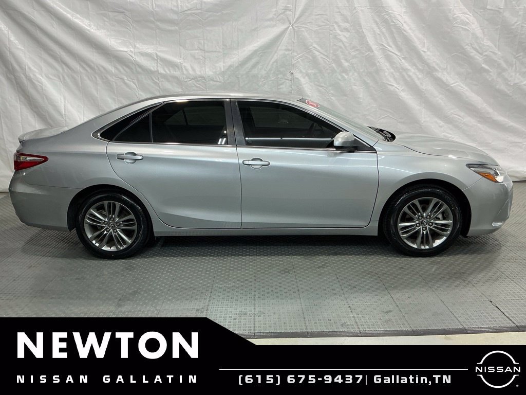 Used 2017 Toyota Camry SE FWD image 4