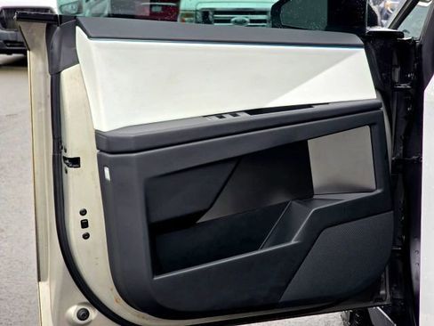 Used 2024 Tesla Cybertruck Cyberbeast image 27