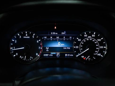 Used 2024 INFINITI QX80 Luxe image 18