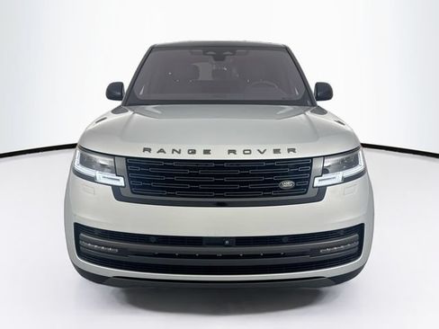 Used 2023 Land Rover Range Rover SE AWD/4WD image 2