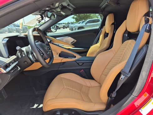 Used 2024 Chevrolet Corvette Stingray Preferred Cpe w/ Z51 Performance Package RWD image 21