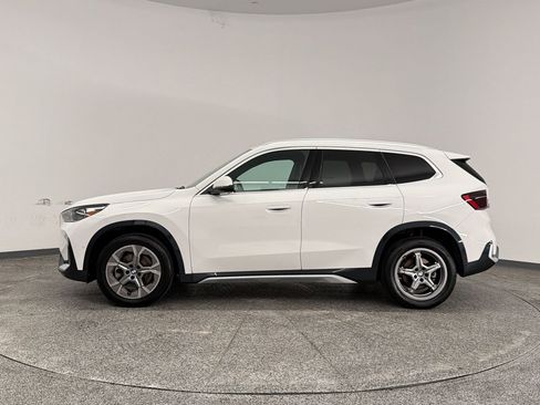 Used 2025 BMW X1 xDrive28i AWD/4WD image 2