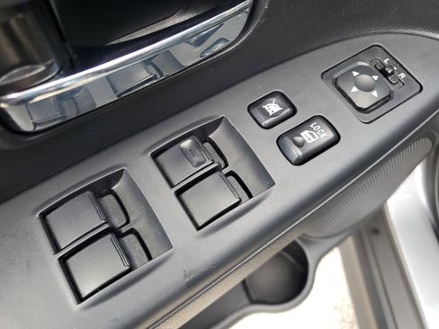 Used 2023 Mitsubishi Outlander Sport LE image 28