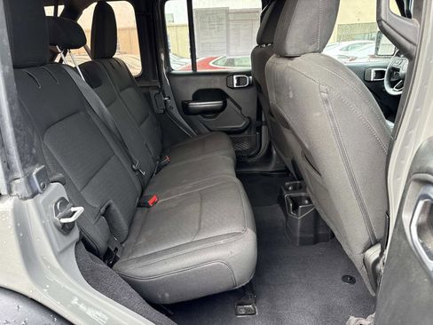 Used 2020 Jeep Wrangler Unlimited Sport S image 18