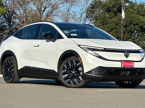 New 2026 Nissan Leaf Platinum+ w/ Cargo Package (Platinum+) image 1