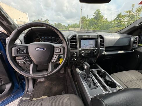 Used 2017 Ford F150 XLT w/ Equipment Group 302A Luxury RWD image 8