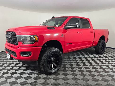 Used 2022 RAM 2500 Big Horn w/ Night Edition image 7