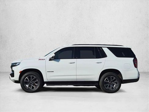 Used 2021 Chevrolet Tahoe Z71 w/ Luxury Package AWD/4WD image 9