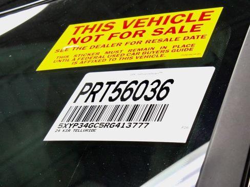 Used 2024 Kia Telluride EX w/ EX Captain's Chair Package FWD image 37