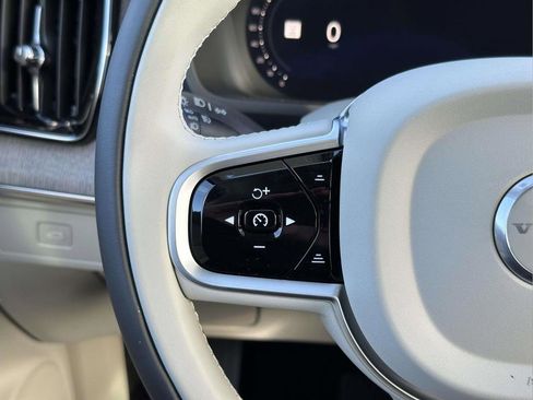 New 2026 Volvo XC90 B6 Ultra w/ Protection Package Premier AWD/4WD image 8