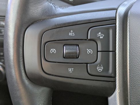 Used 2024 GMC Yukon Denali w/ Advanced Technology Package image 28